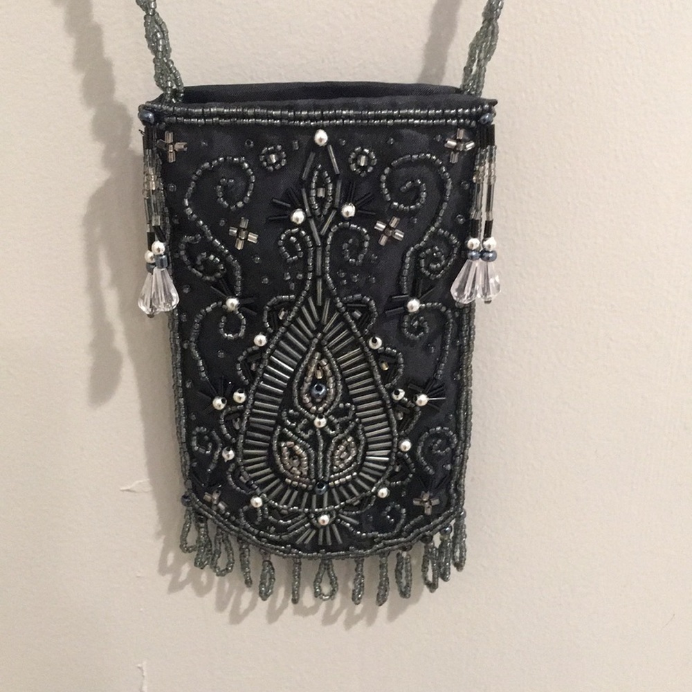 Cross body beaded small purse